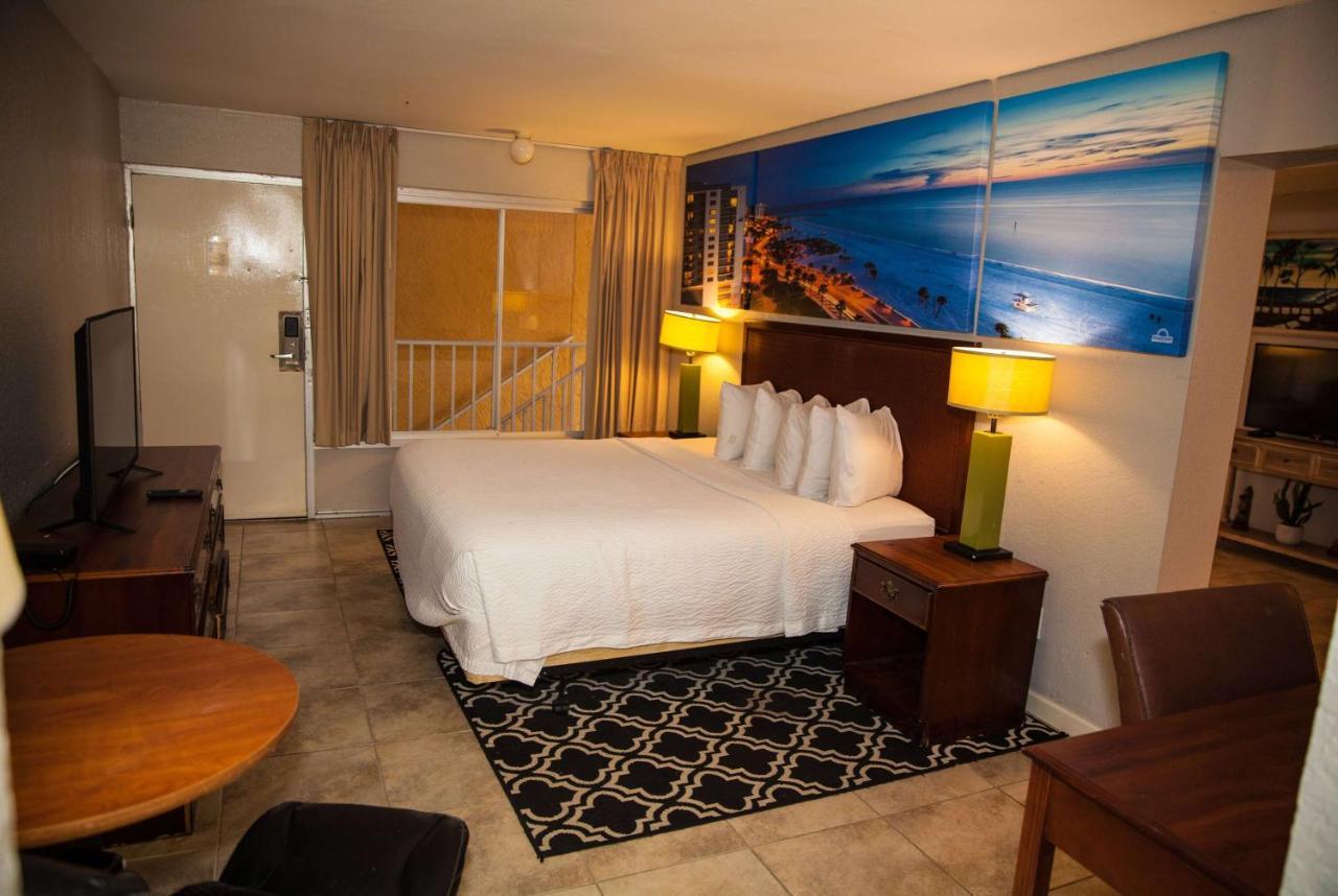 Days Inn By Wyndham Cocoa Cruiseport West At I-95/524 Extérieur photo
