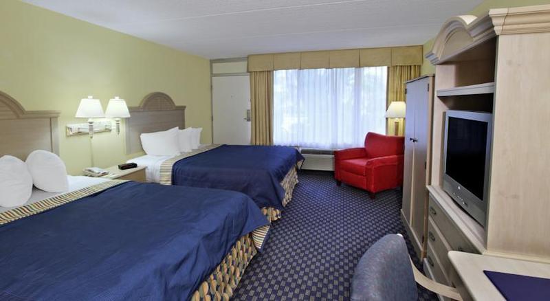 Days Inn By Wyndham Cocoa Cruiseport West At I-95/524 Extérieur photo
