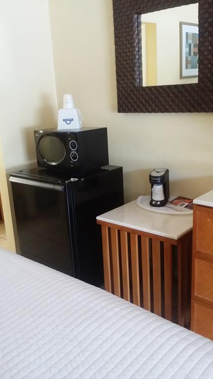 Days Inn By Wyndham Cocoa Cruiseport West At I-95/524 Extérieur photo