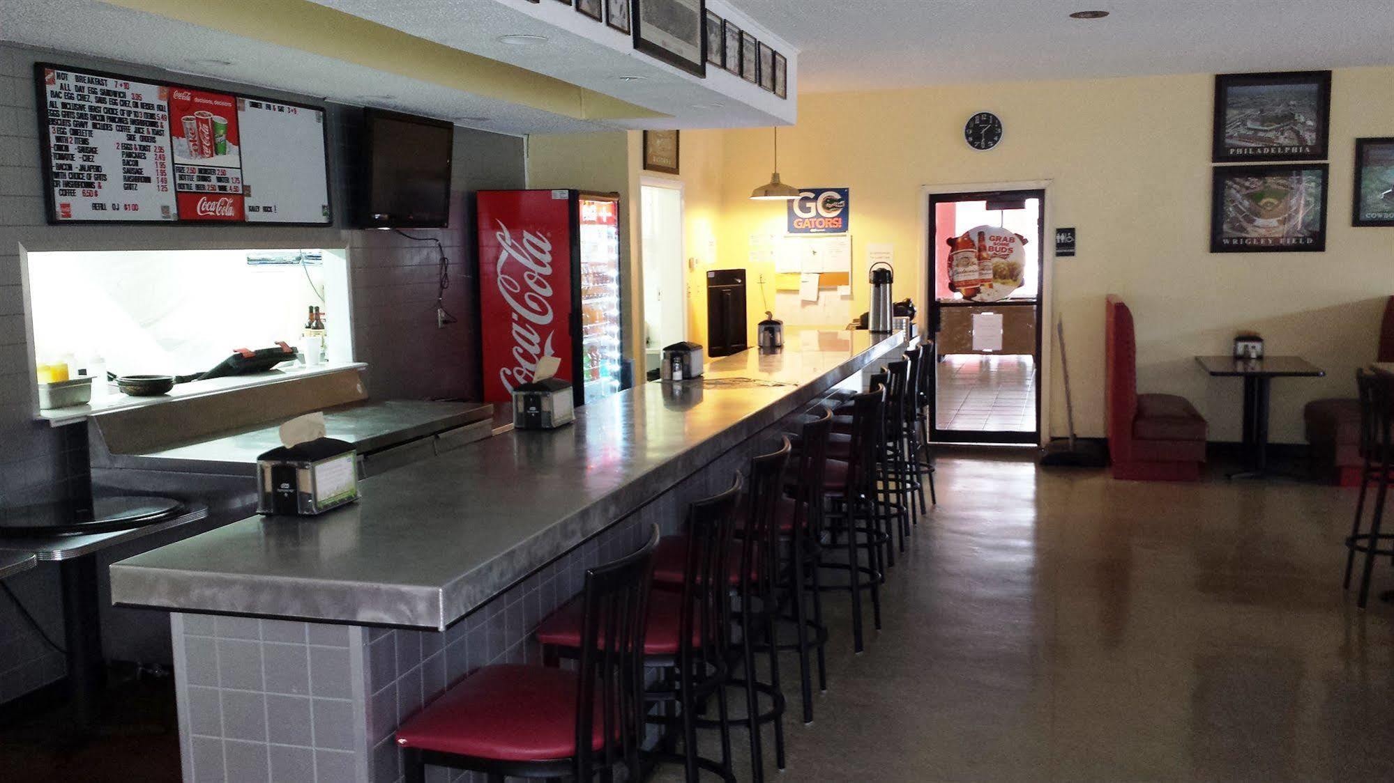 Days Inn By Wyndham Cocoa Cruiseport West At I-95/524 Extérieur photo