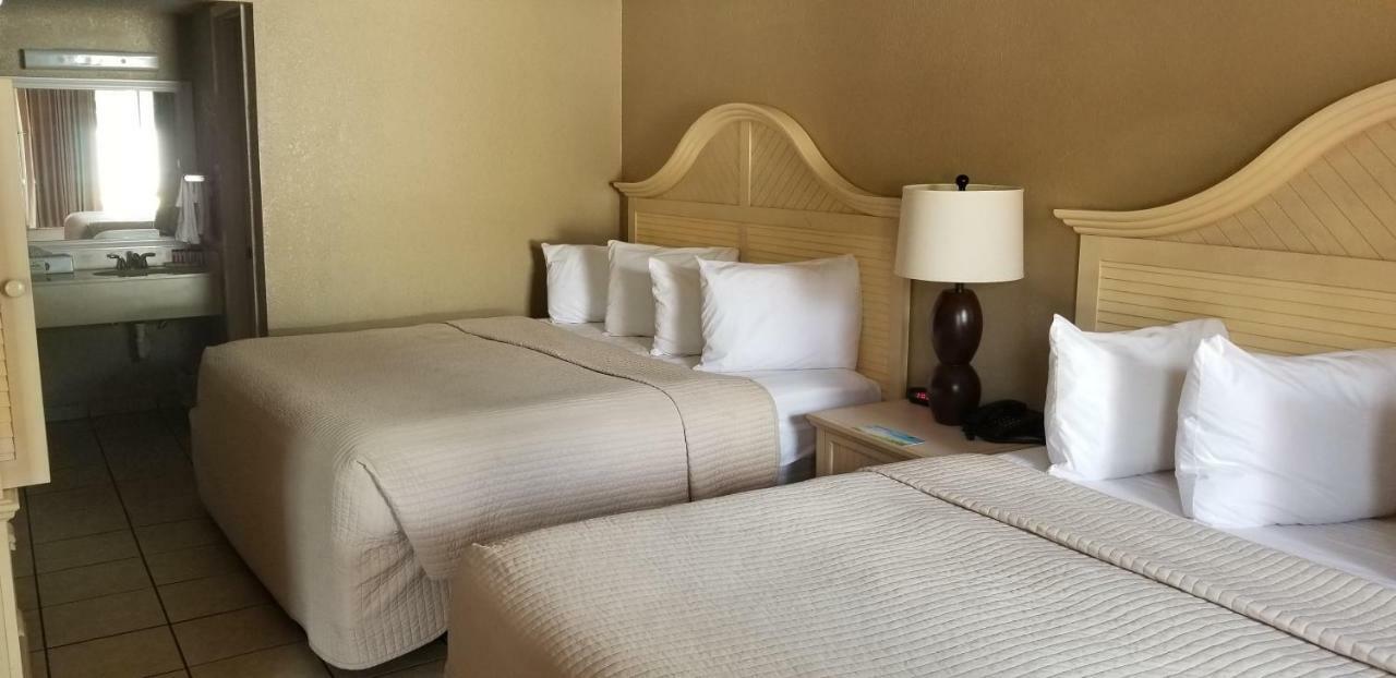 Days Inn By Wyndham Cocoa Cruiseport West At I-95/524 Extérieur photo