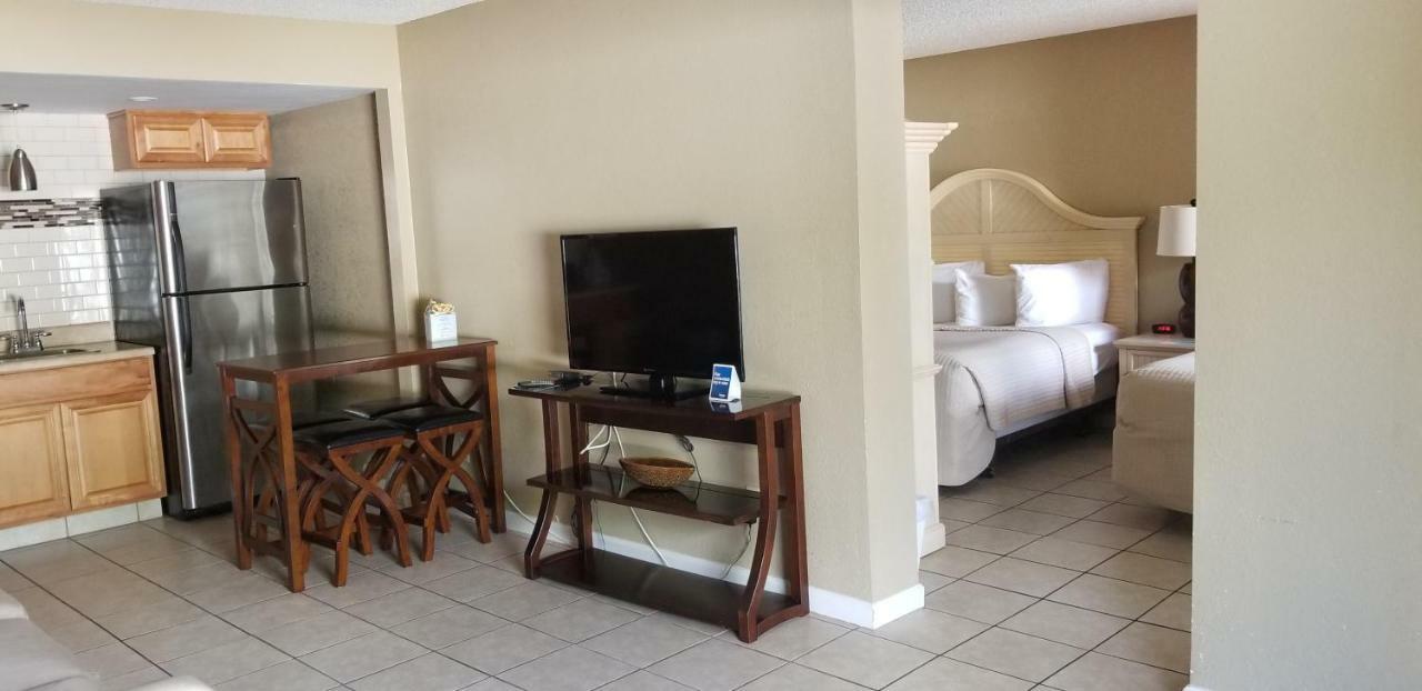 Days Inn By Wyndham Cocoa Cruiseport West At I-95/524 Extérieur photo